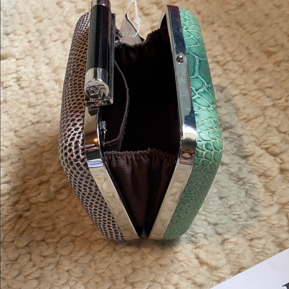 Chic Diane VonFurstenberg clutch. Brand New tag on - Picture 3 of 4